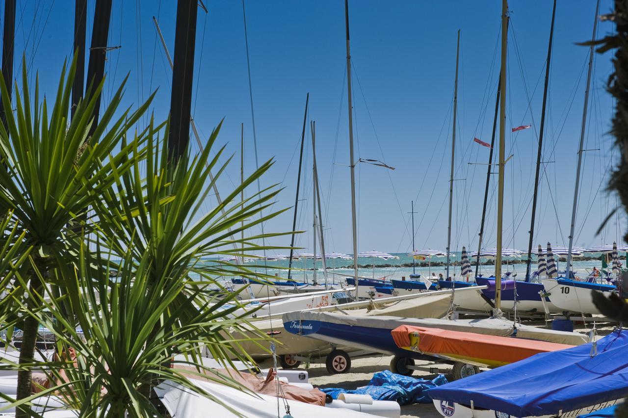 Hotel Dino Σαν Μπενεντέτο ντελ Τρόντο Εξωτερικό φωτογραφία